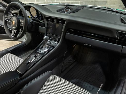 Used 2019 Porsche 911 Carrera T RWD image 40