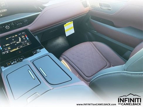 New 2026 INFINITI QX80 Autograph image 16