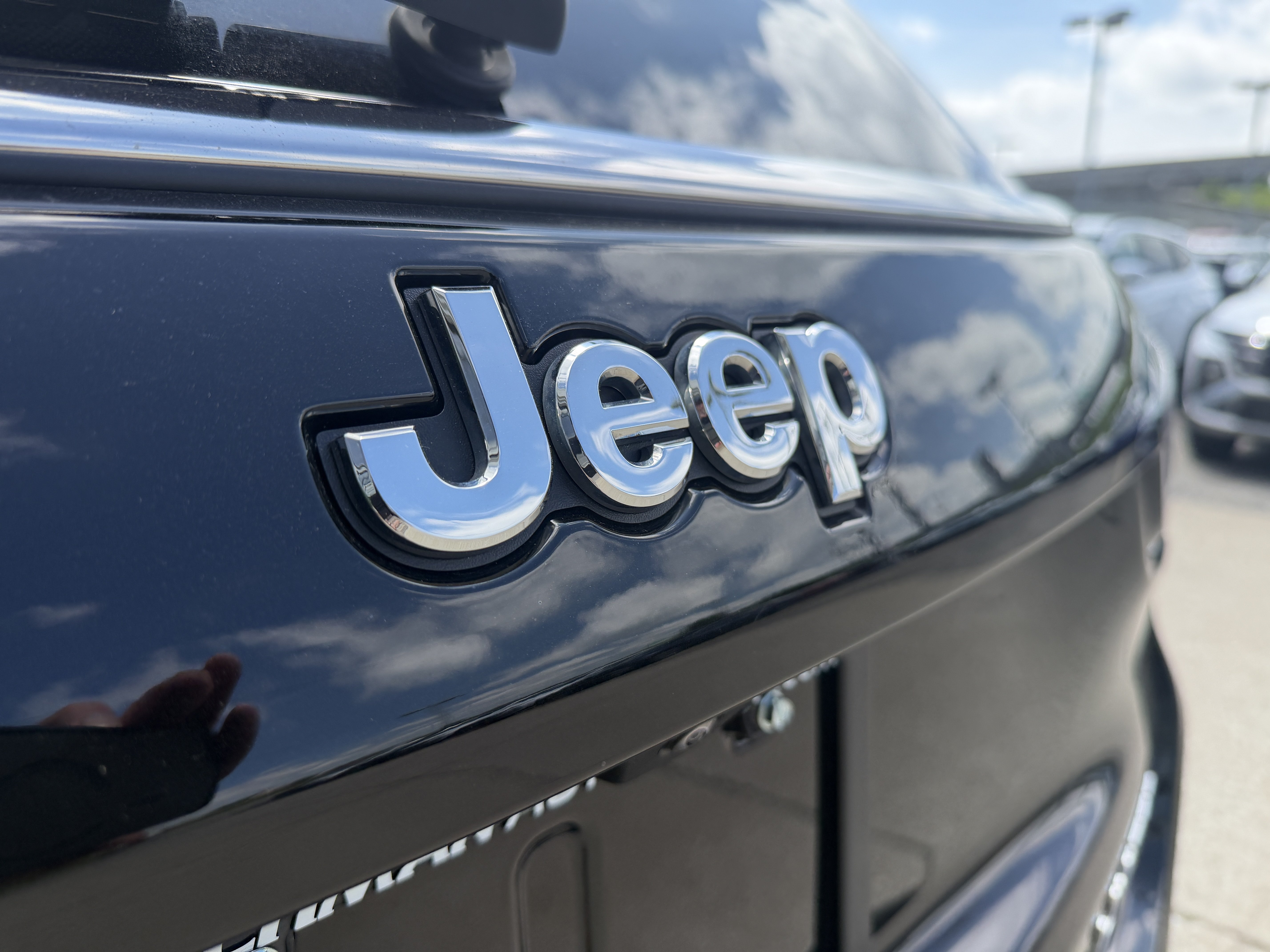 Used 2022 Jeep Compass Limited AWD/4WD image 8