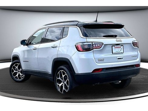 Certified 2026 Jeep Compass Limited AWD/4WD image 2
