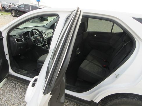 Used 2024 Chevrolet Equinox LT image 5