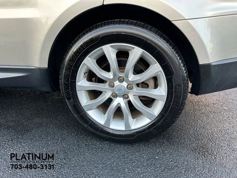 Used 2016 Land Rover Range Rover Sport HSE image 20