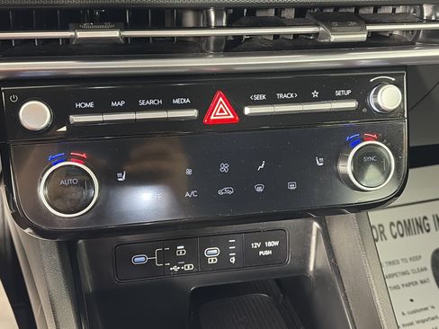 Used 2025 Hyundai Tucson SEL AWD/4WD image 19