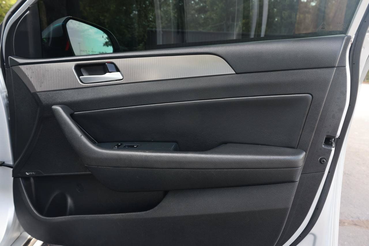 Used 2018 Hyundai Sonata Limited FWD image 37