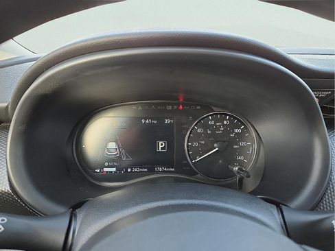 Used 2024 Nissan Kicks SV image 23