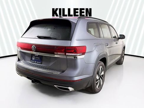Used 2025 Volkswagen Atlas SE image 7