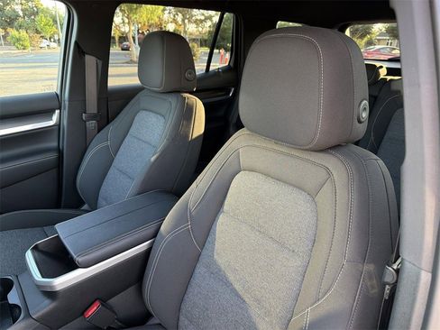 Used 2025 GMC Terrain Elevation image 23