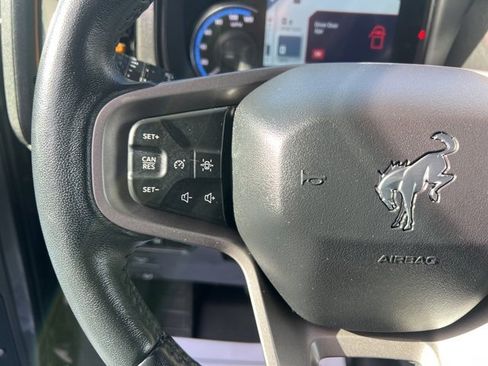 Used 2023 Ford Bronco Badlands w/ Sasquatch Package image 19