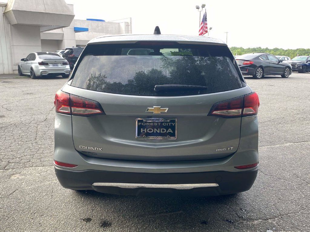 Used 2024 Chevrolet Equinox LT AWD/4WD image 4
