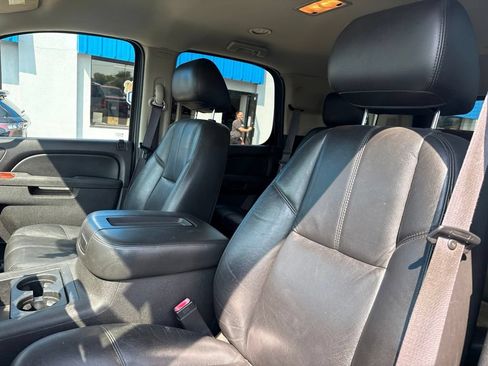 Used 2011 Chevrolet Tahoe LT AWD/4WD image 32