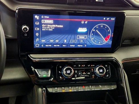 Used 2023 GMC Sierra 1500 AT4 w/ AT4 Premium Package AWD/4WD image 18