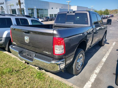 Used 2024 RAM 2500 Tradesman w/ Chrome Appearance Group image 4