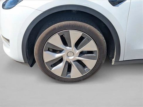 Used 2020 Tesla Model Y Long Range AWD/4WD image 26