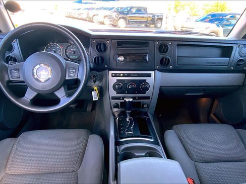 Used 2007 Jeep Commander Sport image 15