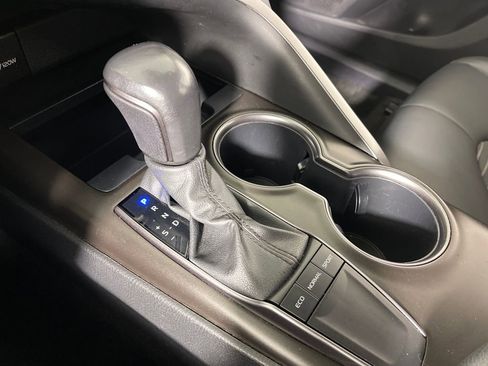 Used 2023 Toyota Camry SE image 25