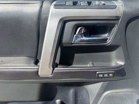Certified 2016 Toyota 4Runner Limited image 9