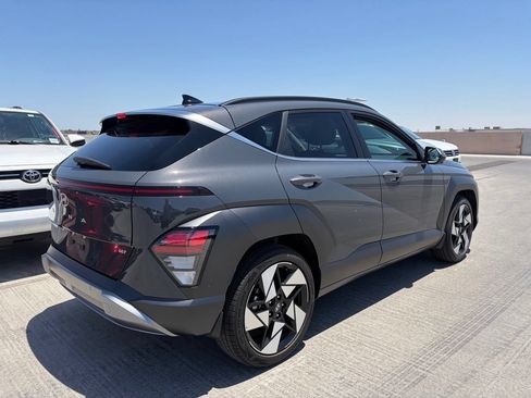 Used 2024 Hyundai Kona Limited FWD image 2