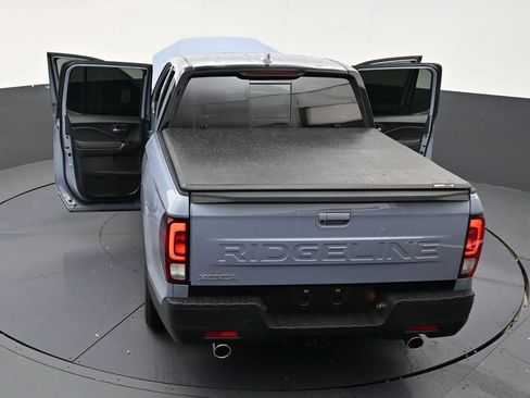 Used 2025 Honda Ridgeline Black Edition image 33