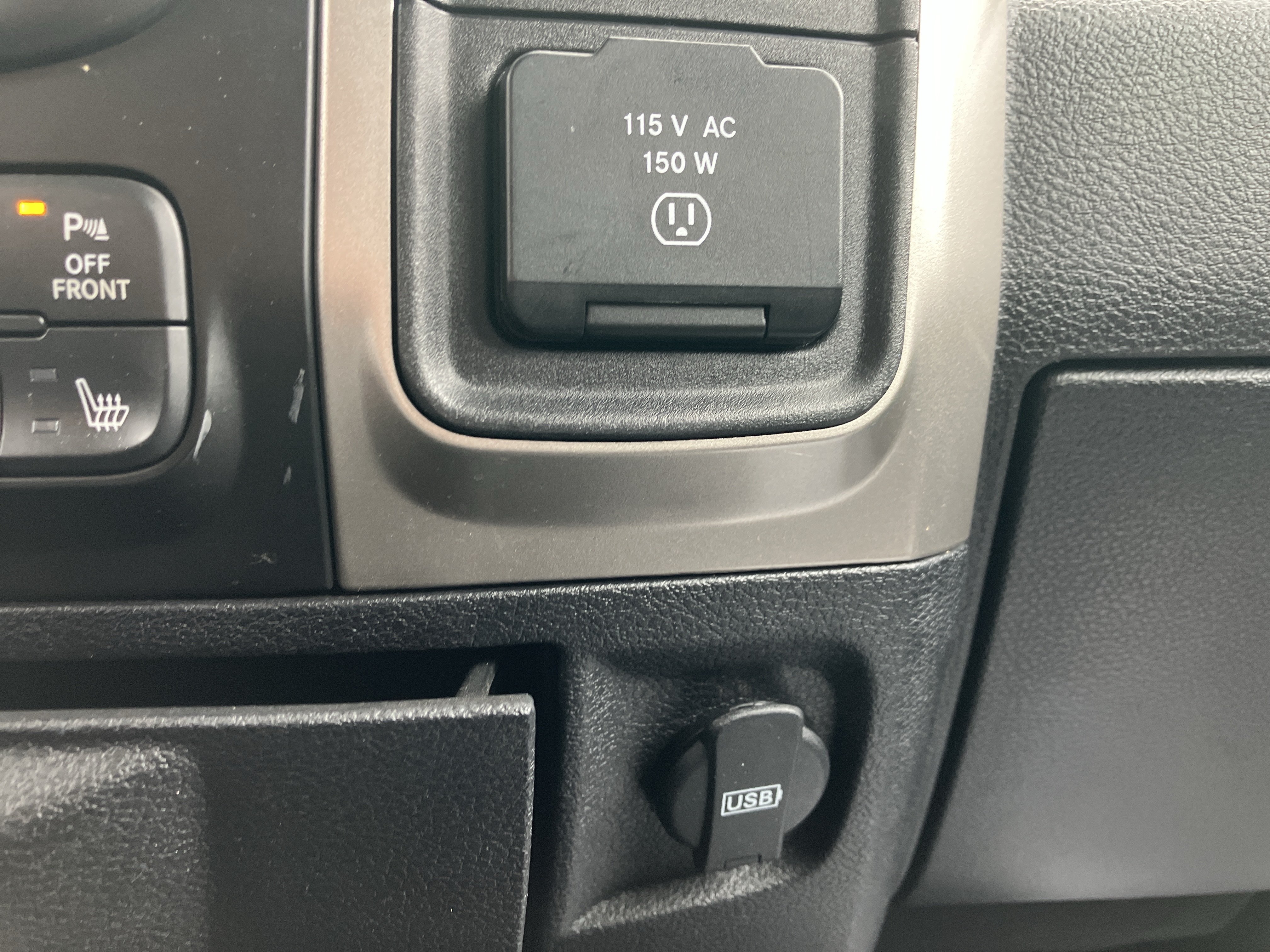 Used 2018 RAM 1500 Big Horn AWD/4WD image 24