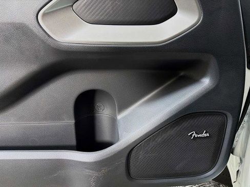 Certified 2025 Nissan Frontier SV w/ SV Convenience Package image 16