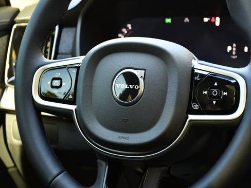 New 2026 Volvo XC90 B5 Core w/ Protection Package Premier AWD/4WD image 20