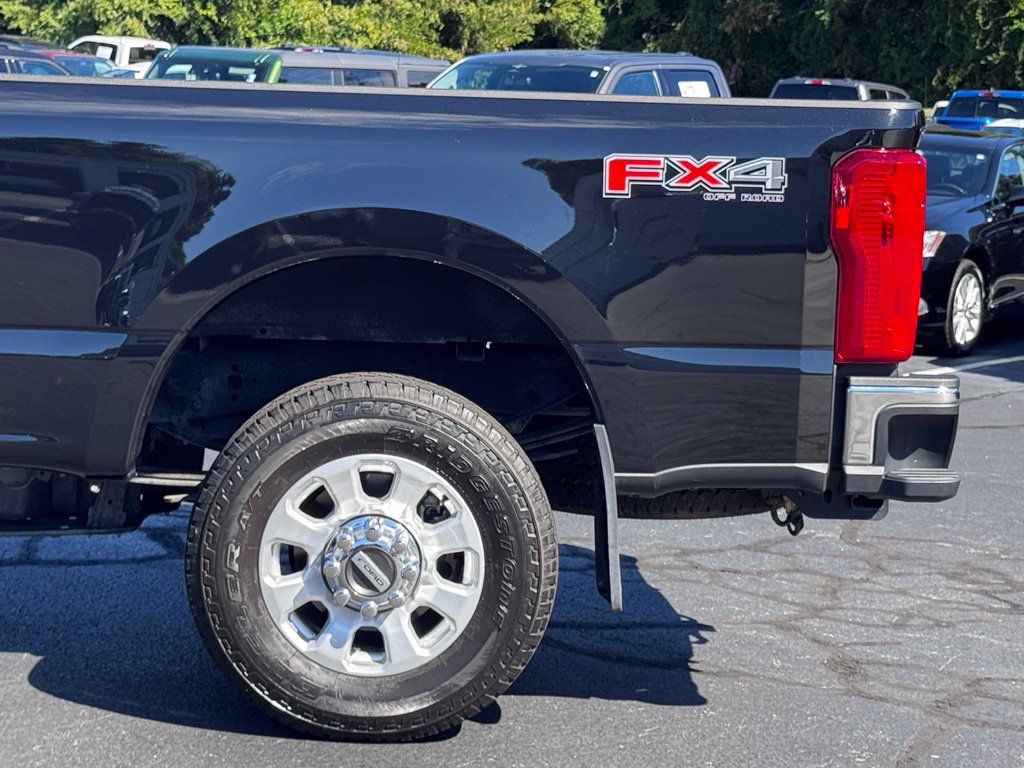 Used 2024 Ford F250 XLT w/ FX4 Off-Road Package AWD/4WD image 40