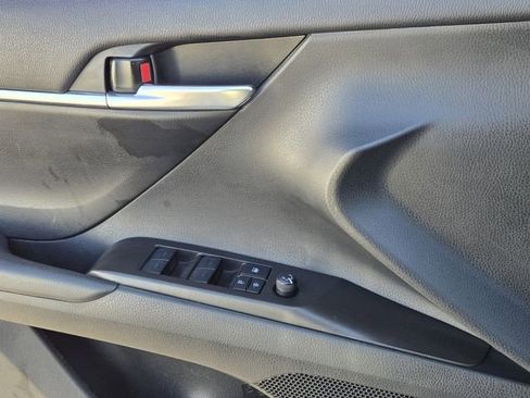 Used 2024 Toyota Camry SE image 22