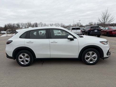 Certified 2023 Honda HR-V LX image 4