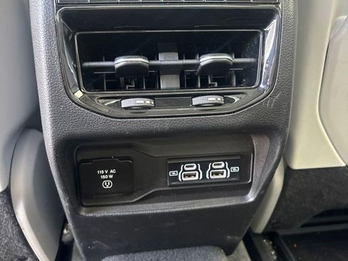 Certified 2022 Jeep Grand Cherokee L Overland w/ Advanced Protech Group III AWD/4WD image 28