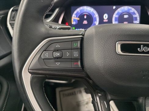 Used 2022 Jeep Grand Cherokee Altitude image 20