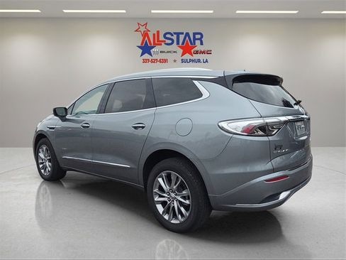 Used 2023 Buick Enclave Avenir w/ Avenir Technology Package image 5