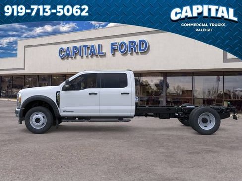 New 2026 Ford F550 4x4 Crew Cab image 3