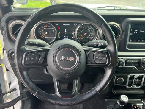 Used 2020 Jeep Wrangler Unlimited Willys image 34