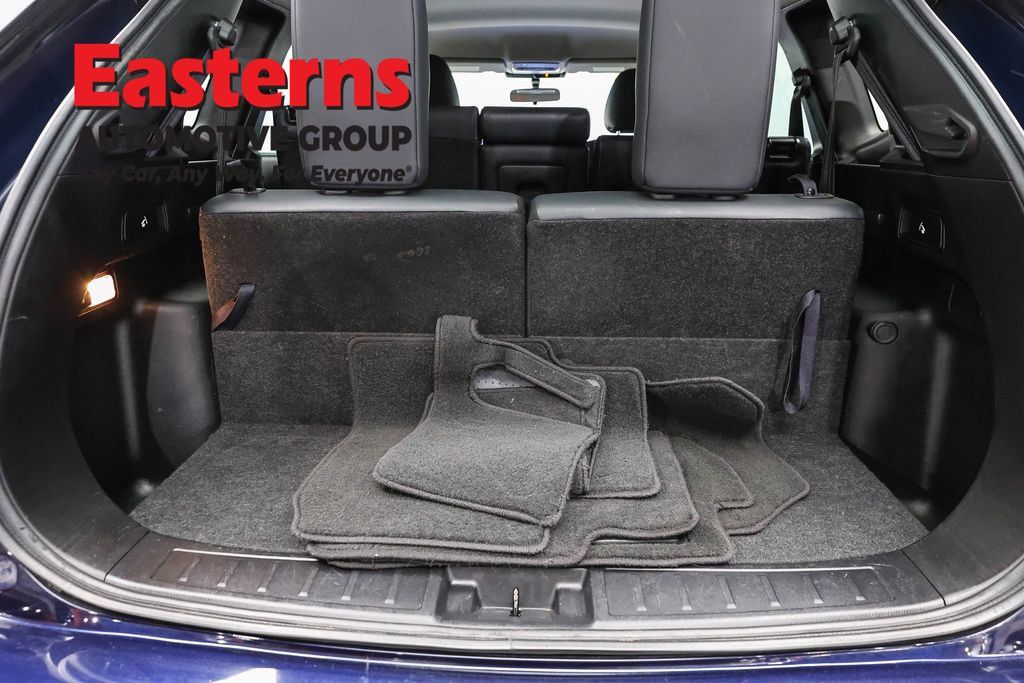Used 2023 Mitsubishi Outlander SE AWD/4WD image 11