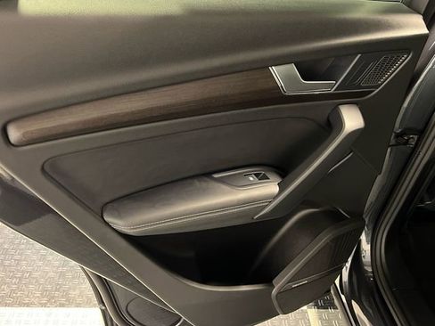 Used 2024 Audi Q5 2.0T Premium Plus w/ Premium Plus Package image 18