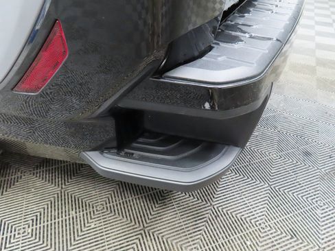 Used 2025 GMC Sierra EV Denali image 50