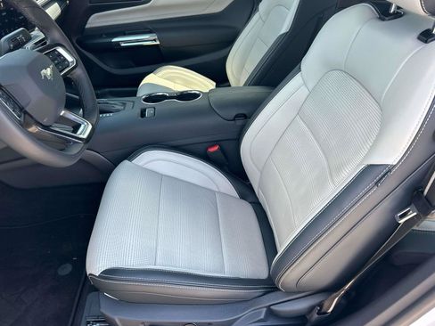 Used 2025 Ford Mustang GT Premium RWD image 26