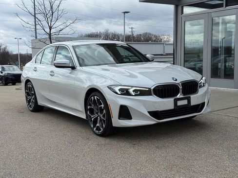 Used 2025 BMW 330i xDrive Sedan w/ Premium Package AWD/4WD image 1
