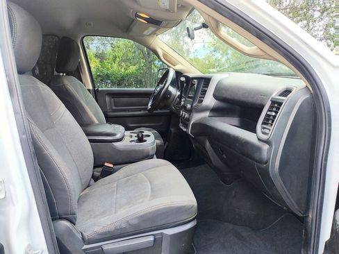 Used 2020 RAM 3500 Tradesman image 12