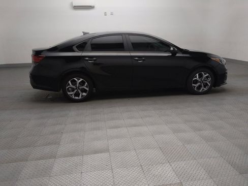 Used 2021 Kia Forte LXS FWD image 10