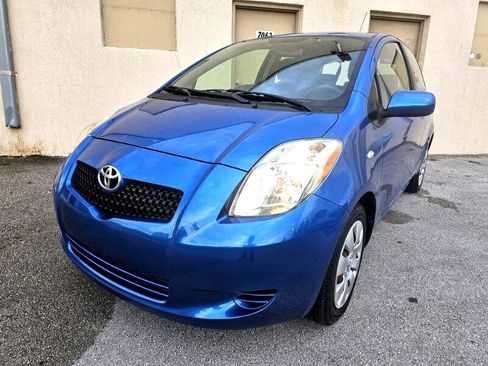 Used 2007 Toyota Yaris 2-Door Hatchback image 9