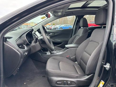 Used 2023 Chevrolet Malibu LT image 15