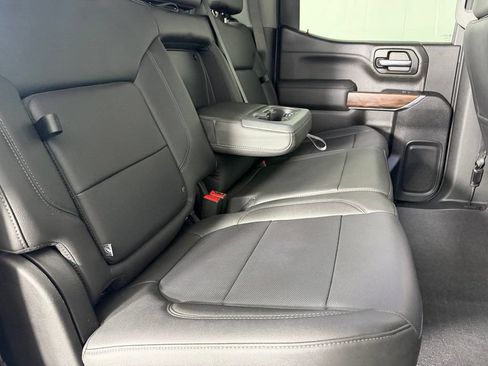 Used 2022 GMC Sierra 1500 SLT AWD/4WD image 30