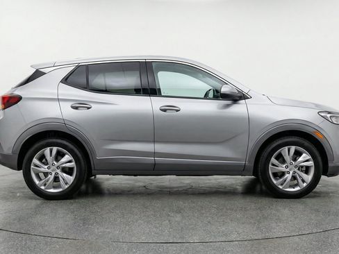 Used 2025 Buick Encore GX Preferred FWD image 11