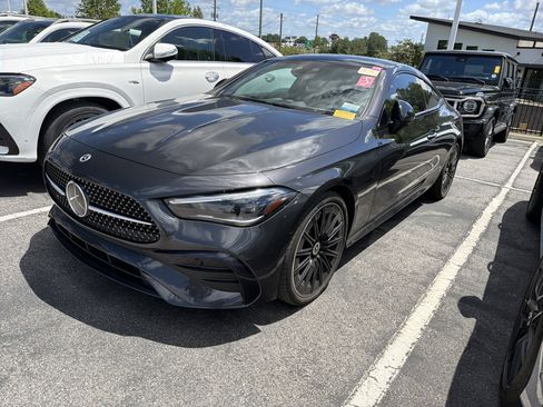 Used 2024 Mercedes-Benz CLE 300 4MATIC Coupe image 4