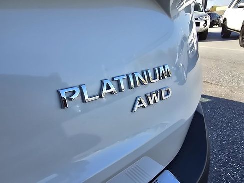 Used 2023 Nissan Rogue Platinum w/ Platinum Premium Package AWD/4WD image 13