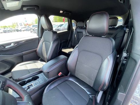 Used 2024 Ford Escape ST-Line AWD/4WD image 17