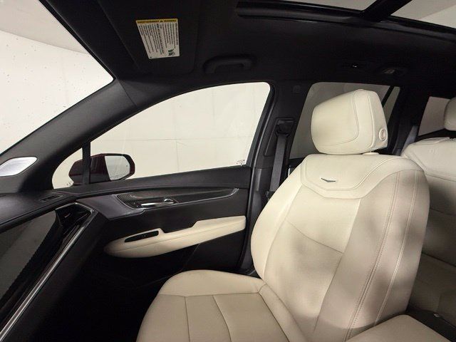 Used 2020 Cadillac XT6 Sport AWD/4WD image 16