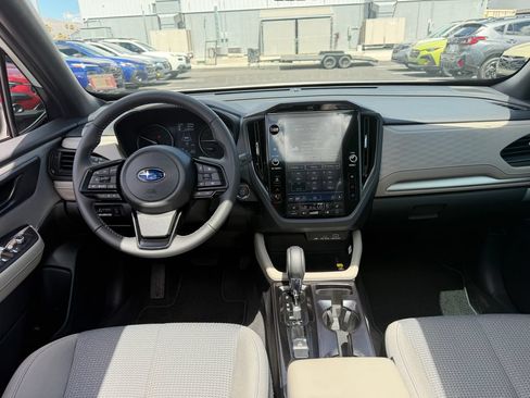 Used 2026 Subaru Forester Premium AWD/4WD image 7
