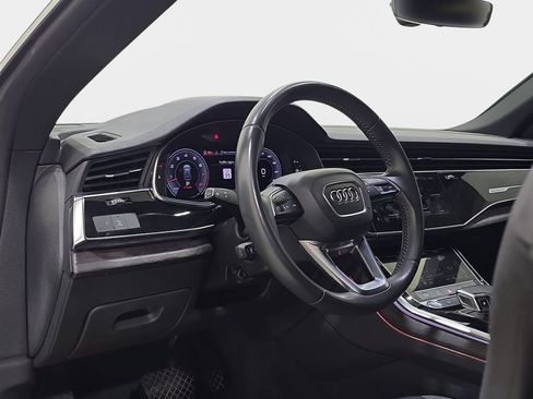 Used 2020 Audi Q8 Premium Plus AWD/4WD image 17